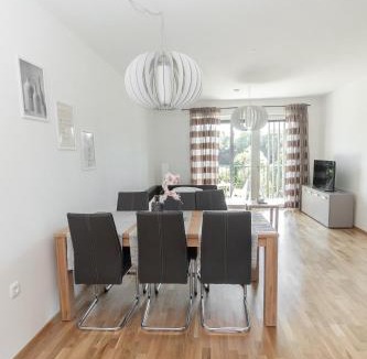 Bled House | Pearl Bled