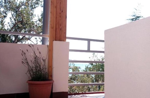 Zaboric Apartment | 'Pebble' - Beach Apartment, Žaborić