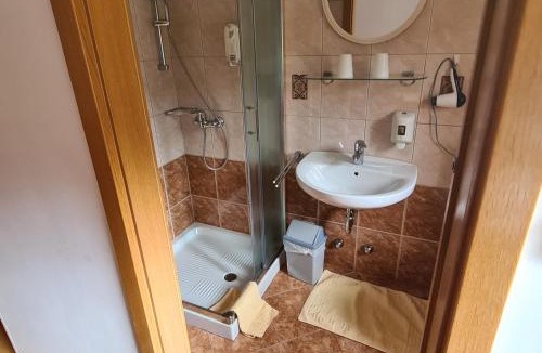 Jesenice House | Penzion Pr' Betel