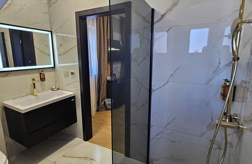 Seliste Hotel | Perfect 1-bedroom hotel with AC in welcoming Plitvica Selo