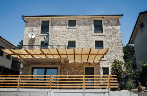 Imotski Villa | Perfect 4-bedroom villa with AC in charming Imotski- Đirada