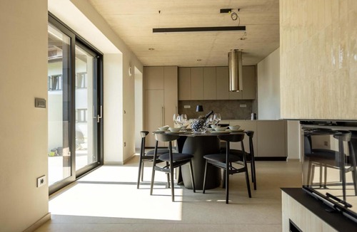 Brda Apartment | Persolis luxury sun residence