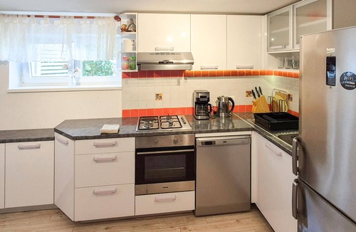 Zaboric Apartment | Pet friendly apartment in Zaboric with WiFi