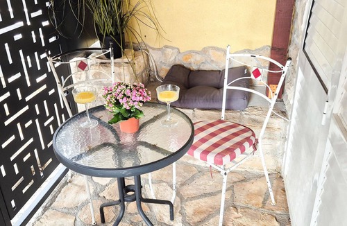 Zaboric Apartment | Pet friendly apartment in Zaboric with WiFi