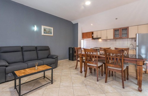 Polaca Apartment | Pet friendly apartment in Polaca