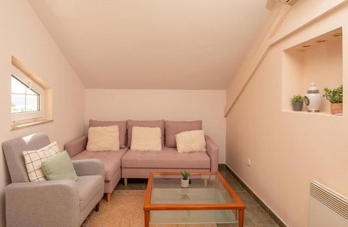 Klanfari Apartment | Pet Friendly Apartment In Dramalj