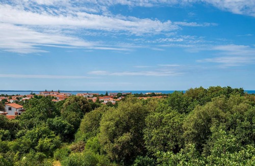 Barbariga Apartment | Pet friendly apartment in Peroj with WiFi