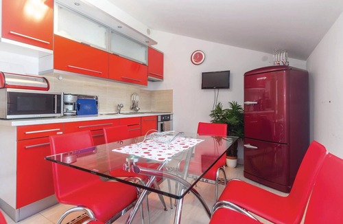 Selce Apartment | Pet friendly apartment in Selce with WiFi