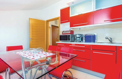 Selce Apartment | Pet friendly apartment in Selce with WiFi