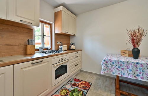 Veliki Lovrecan House | Pet friendly home in Veliki Lovrecan with sauna