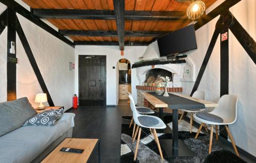 Koprivnica House | Pet Friendly Home In Kunovec Breg With Sauna