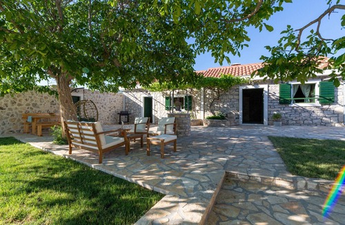 Benkovac House | Pet friendly home in Benkovac