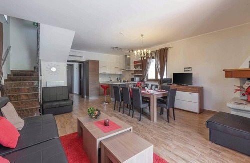 Barbariga House | Pet friendly home in Betiga