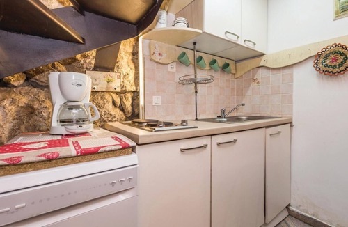 Veli Brgud House | Pet friendly home in Jurdani