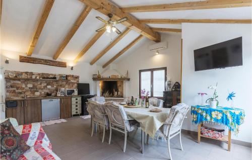 Kostrcani House | Pet Friendly Home In Kostrcani With Wifi