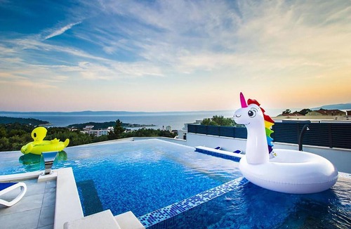 Zelenka House | Pet friendly home in Makarska with sauna