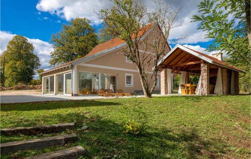 Otocac House | Pet Friendly Home In Otocac With Sauna