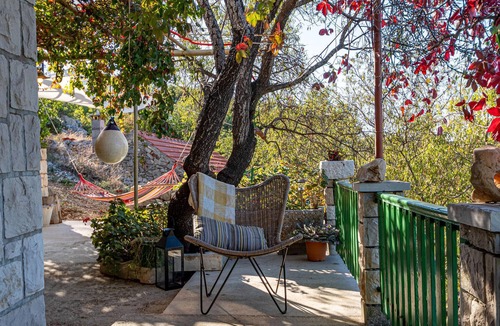 Pupnat House | Pet friendly home in Pupnat with WiFi