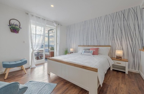 Senj House | Pet friendly home in Stinica