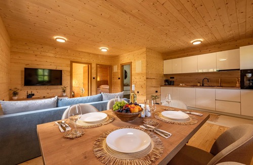 Seliste House | Pet friendly home in Licko Petrovo Selo with WiFi