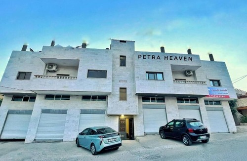 Amman Hotel | Petra Heaven Boutique - Superior Twin Room 2