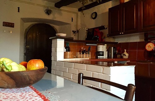 Sezana Cottage | Picturesque Stone Cottage