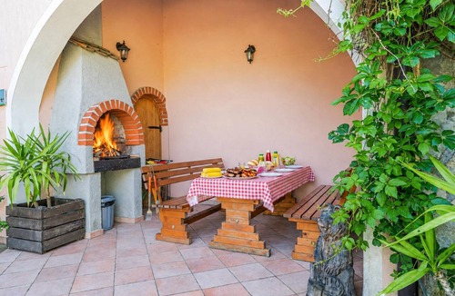 Prem Apartment | Pivka Apartment With Terrace, Pivka, Slovenia