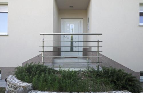 Brda House | Počitniška hiša Hum