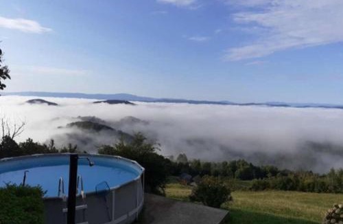 Bostanj Apartment | Počitniška hiša Perme