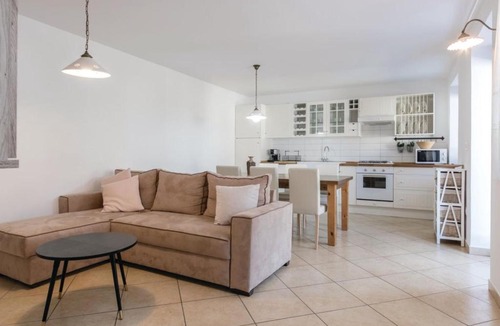 Miren-Kostanjevica House | Pool Villa Sistiana