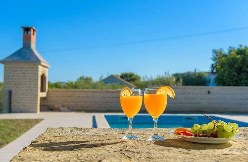 Lisane Ostrovicke House | Poolincluded - Holiday Home Maslina