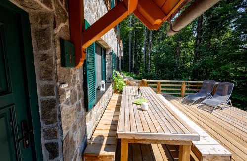 Hocko Pohorje Apartment | Prijeten sončen apartma v objemu Pohorja