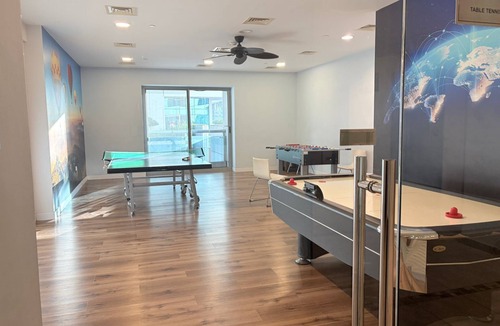 Al Khabaisi Apartment | Princess Tower Luxury Apartment - Marina View - Barasti Beach - 5 Min Walk