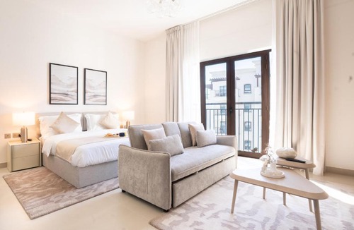 Abu Dhabi Apartment | Pristine Yas Island Studio Steps from Ferrari World and Yas Waterworld Yas Golf Collection with Gym Pool Restaurants High Speed Wi-Fi