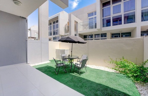 Dubai House | Private 3 Bed Villa with Garden l Malibu Waterpark