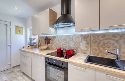 Brod Moravice House | Private Villa with WIFI, A/C, hot tub, private pool, TV, terrace, pets allowed, panoramic view