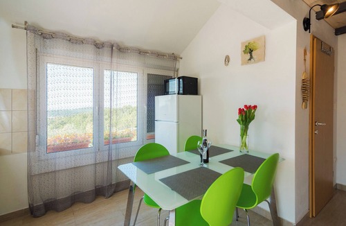 Milna (Brac) House | Quiet retreat house with pool, garden and sea view