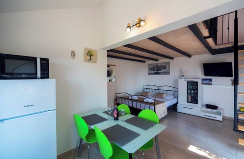 Milna (Brac) House | Quiet retreat house with pool, garden and sea view