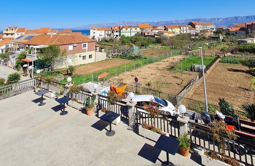 Trpanj Apartment | R14 - spacious room in hotel, 2 min to the beach