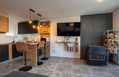 Aljmas House | Relax by the Danube with pool, wellness and unforgettable sunsets