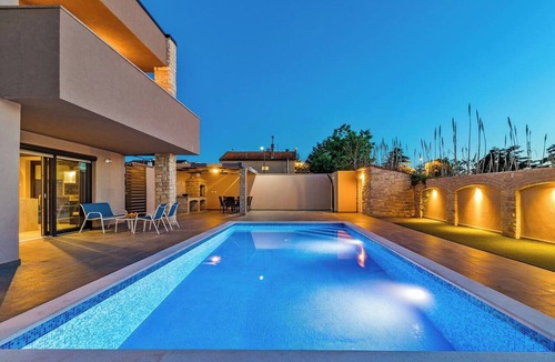 Fazana Villa | Relaxing Villa Philippo with Private Pool