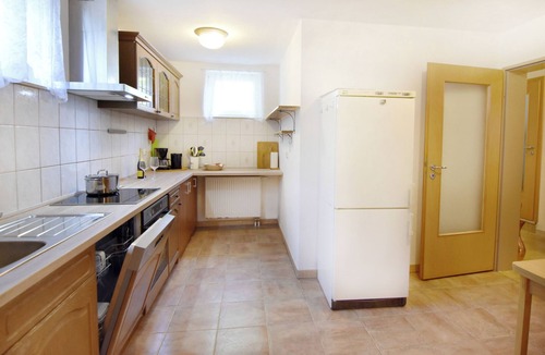 Krizine Apartment | Relaxing villa with smart layout