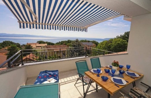 Opric Apartment | Riviera Blue - new Apartment with beautiful seaview, whirlpool and parking