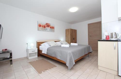 Borik House | Room and Studios Sole
