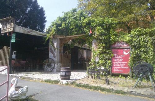 Aljmas House | Rooms Zeko