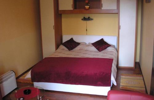 Aljmas House | Rooms Zeko