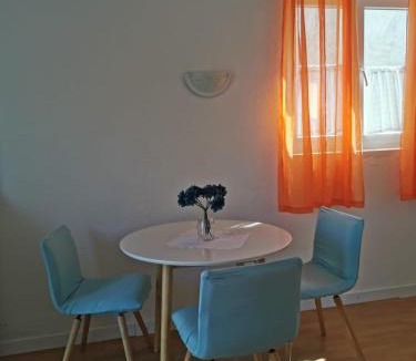 Sutivan Apartment | Roses apartment Brač