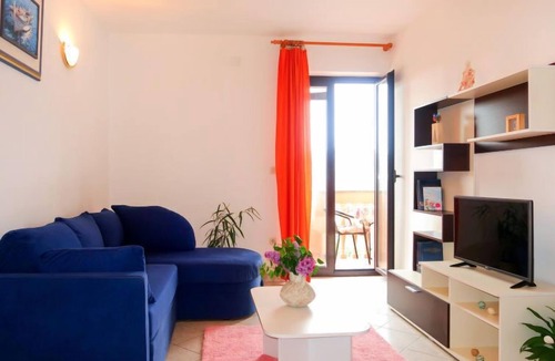 Kornic Apartment | Rosić (KRK218) by Interhome
