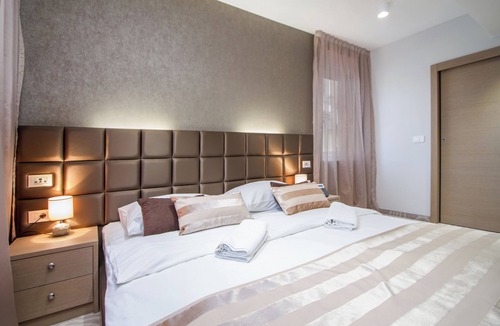 Velika Gorica Hotel | Royal Airport