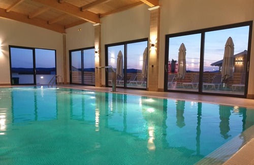 Sveti Filip i Jakov Apartment | Rubinić A12, 200m to the beach, indoor heated pool, 4 people, free WiFi,parking